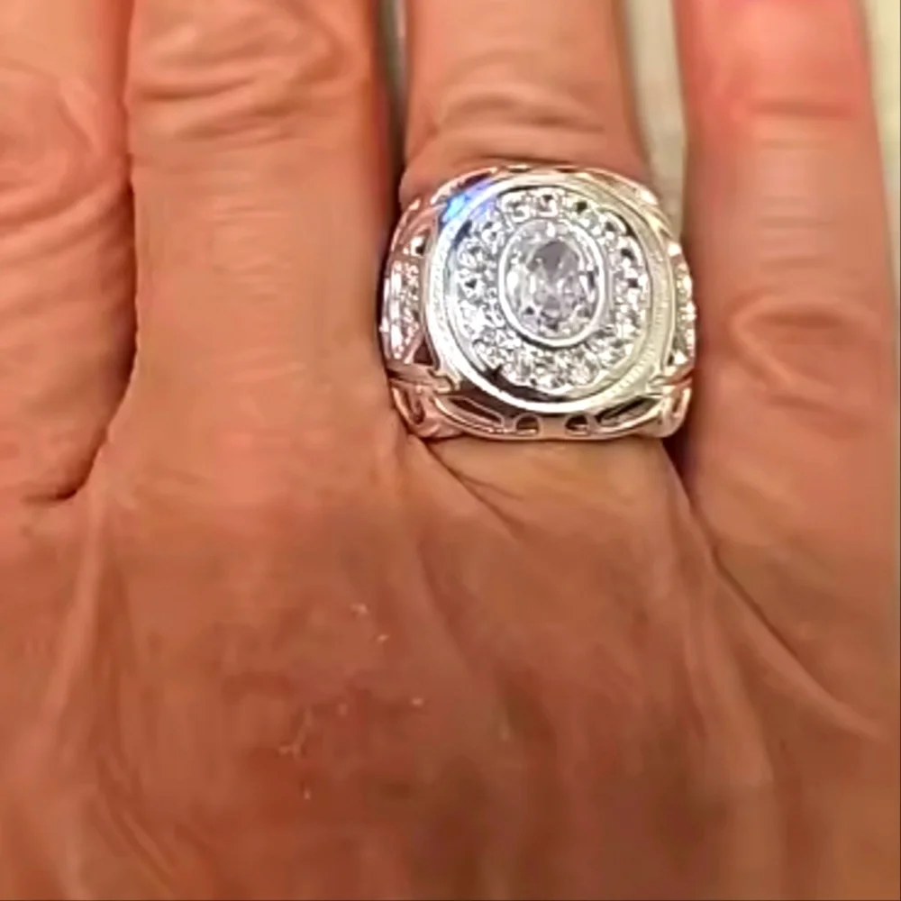 Sophisticated Men's 925 Silver Ring with Oval Centerpiece Sz 10